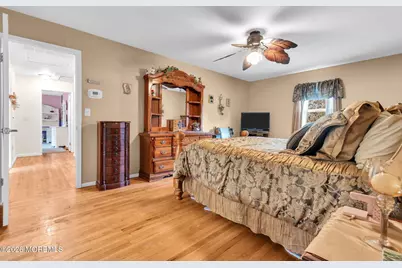 23 Pearl Street, Middletown, NJ 07748 - Photo 33