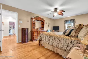 23 Pearl St, Middletown, NJ 07748 - Photo 33