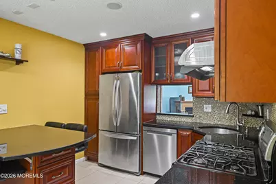67 Albury Way, North Brunswick Township, NJ 08902 - Photo 3