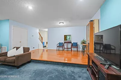 67 Albury Way, North Brunswick Township, NJ 08902 - Photo 9
