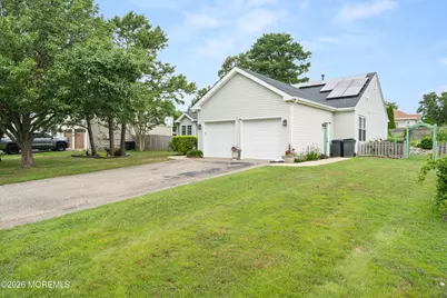 994 Treasure Avenue, Manahawkin, NJ 08050 - Photo 3