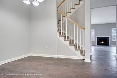 44 Smock Court, Manalapan Township, NJ 07726 - Photo 5
