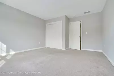 44 Smock Court, Manalapan Township, NJ 07726 - Photo 21