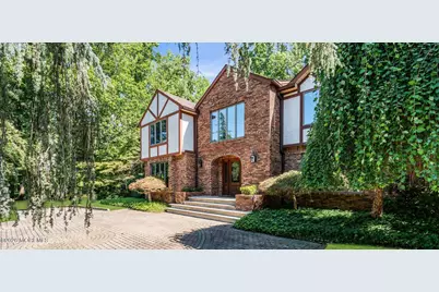 29 Red Coach Lane, Holmdel, NJ 07733 - Photo 1