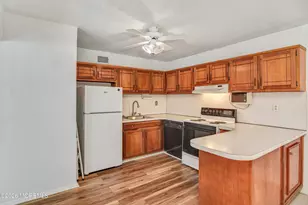 51 Piazza Tasso, Freehold, NJ 07728 - Photo 3
