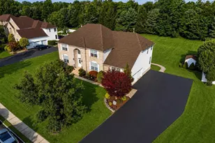 14 Jamesworthy Ct, Marlboro Township, NJ 07746 - Photo 3