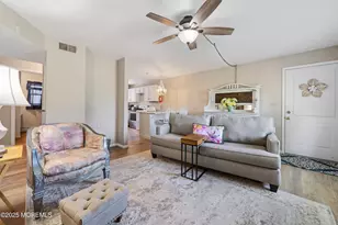 39 Cambridge Ct, Lakewood, NJ 08701 - Photo 9