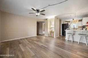 39 Cambridge Ct, Lakewood, NJ 08701 - Photo 5