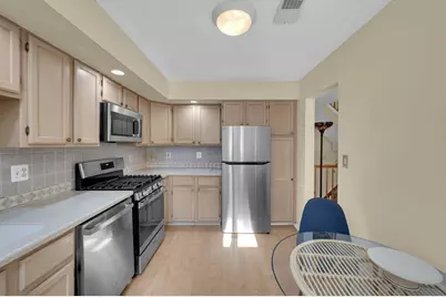 24 Catherine Court, Laurence Harbor, NJ 08879 - Photo 5