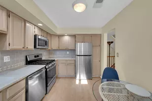 24 Catherine Ct, Laurence Harbor, NJ 08879 - Photo 5