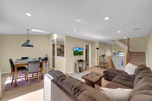 24 Catherine Ct, Laurence Harbor, NJ 08879 - Photo 9