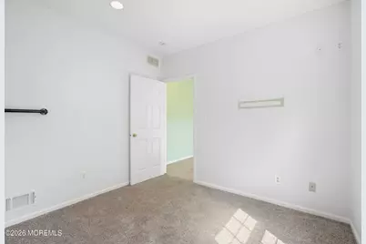 2 Oxford Lane, Eatontown, NJ 07724 - Photo 9