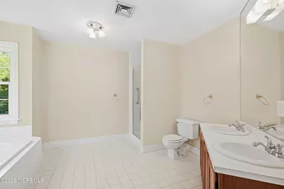 2 Oxford Lane, Eatontown, NJ 07724 - Photo 27