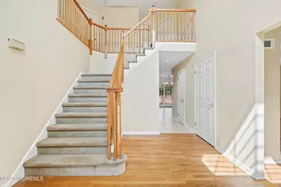 2 Oxford Lane, Eatontown, NJ 07724 - Photo 5