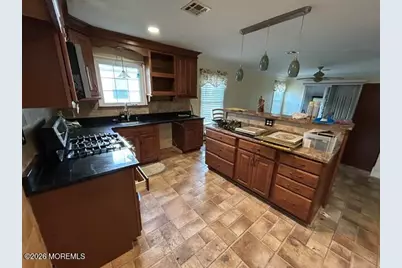 36 Innsbruck Drive, Toms River Township, NJ 08757 - Photo 5