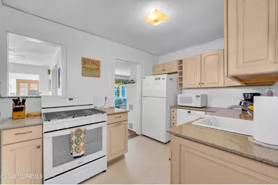 200 Washington Avenue, Point Pleasant Beach, NJ 08742 - Photo 15