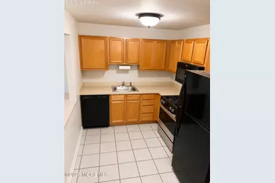 308 Wedgewood Circle #308, Belford, NJ 07718 - Photo 5
