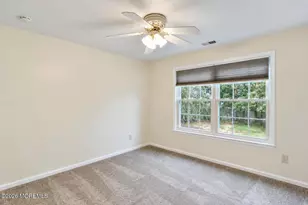 308 Wedgewood Cir, Belford, NJ 07718 - Photo 13