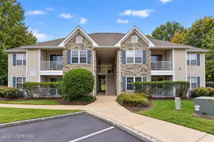 308 Wedgewood Cir, Belford, NJ 07718 - Photo 25