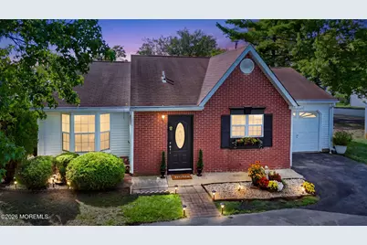 34 Morden Close, Freehold, NJ 07728 - Photo 3