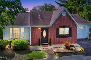 34 Morden Close, Freehold, NJ 07728 - Photo 3