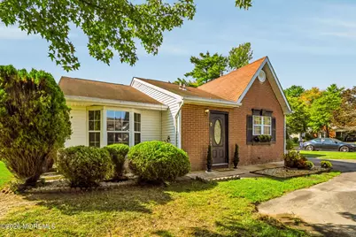 34 Morden Close, Freehold, NJ 07728 - Photo 11