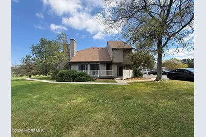 9 Cotswold Circle #809, Ocean Twp, NJ 07712 - Photo 5