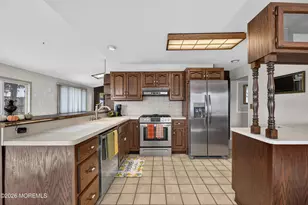 6 Elm Ave, Hazlet Township, NJ 07730 - Photo 11