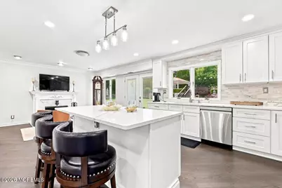19 Hillside Road, Manalapan Township, NJ 07726 - Photo 7