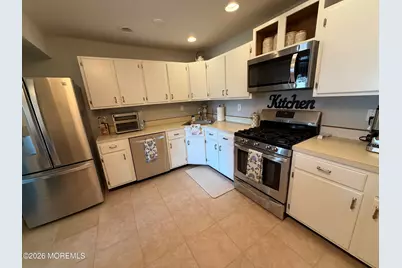 267 Tulip Lane, Freehold, NJ 07728 - Photo 9