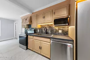 77 Pacific Ave, Middletown, NJ 07748 - Photo 7