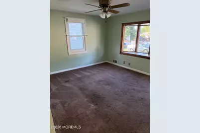 109 Highfield Road, Colonia, NJ 07067 - Photo 5