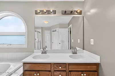 25 Brittany Court, Atlantic Highlands, NJ 07716 - Photo 39