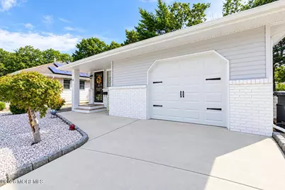 15 Mount Logan Lane, Toms River Township, NJ 08753 - Photo 3
