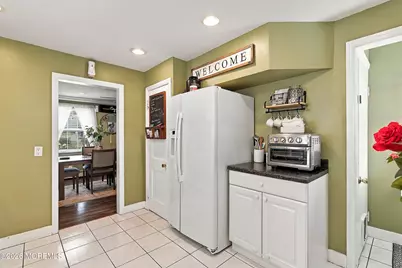 2 Helen Avenue, Freehold, NJ 07728 - Photo 17