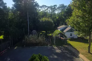 712 Holmdel Rd, Holmdel, NJ 07733 - Photo 43