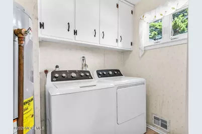 6 Middlesex Road, Matawan, NJ 07747 - Photo 17