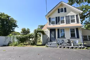 636 Holmdel Rd, Hazlet Township, NJ 07730 - Photo 31