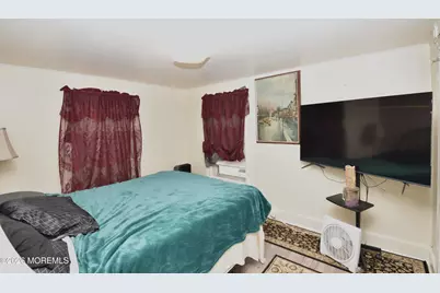 636 Holmdel Road, Hazlet Township, NJ 07730 - Photo 41