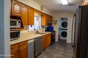 129 Spray Ave, Beachwood, NJ 08722 - Photo 5