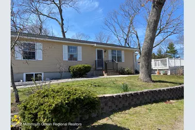 211 Henley Avenue, Pine Beach, NJ 08741 - Photo 1