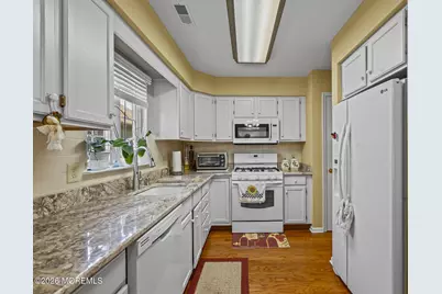 5 Grosunor Court, Jackson, NJ 08527 - Photo 7
