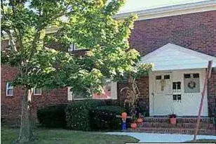 17 Azalea Ct, Eatontown, NJ 07724 - Photo 1