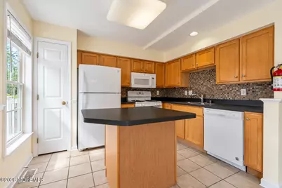 14 Abby Road, Farmingdale, NJ 07727 - Photo 11