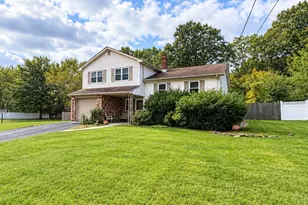 26 Chestnut Hill Rd, Howell Township, NJ 07731 - Photo 3