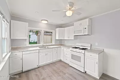 42 Center Avenue, Leonardo, NJ 07737 - Photo 13