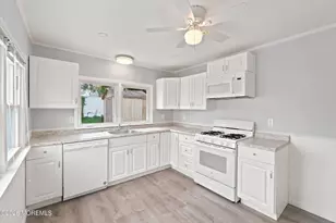 42 Center Ave, Leonardo, NJ 07737 - Photo 13