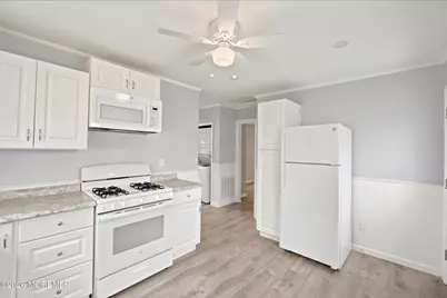 42 Center Avenue, Leonardo, NJ 07737 - Photo 15