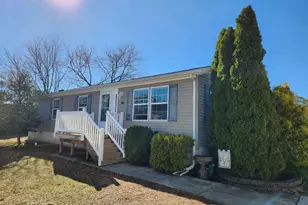 96 Woodchuck Pkwy, Manchester Township, NJ 08759 - Photo 1