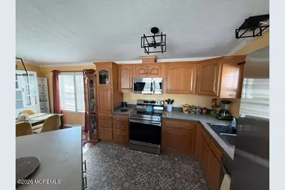 96 Woodchuck Parkway, Manchester Township, NJ 08759 - Photo 3